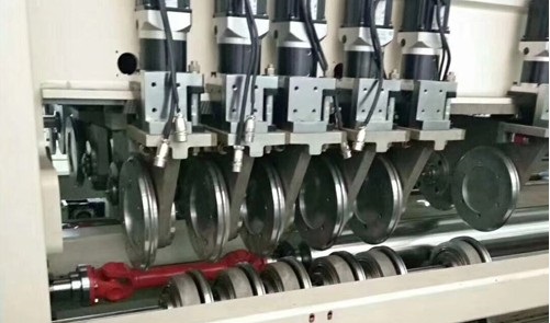 瓦楞紙箱縱切機(jī)專用精密行星減速機(jī).jpg